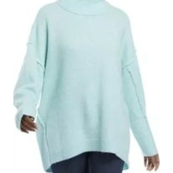 Women's Light Blue Turtleneck Sweater - Picture 4 of 4